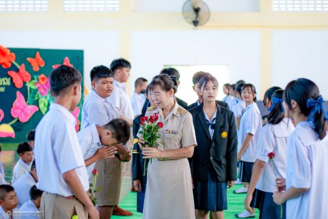 ศิษย์ขอกราบลาบูชาครูผู้มีพระคุณ (ครูกัลยา สวรรค์จุติ)