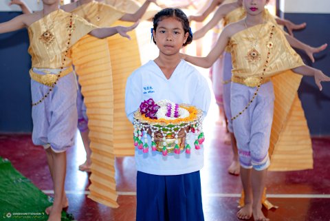 ศิษย์ขอกราบลาบูชาครูผู้มีพระคุณ (ครูกัลยา สวรรค์จุติ)