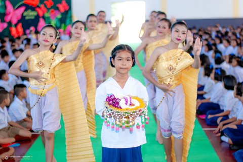 ศิษย์ขอกราบลาบูชาครูผู้มีพระคุณ (ครูกัลยา สวรรค์จุติ)