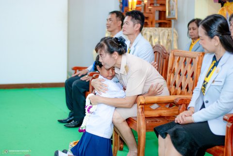 ศิษย์ขอกราบลาบูชาครูผู้มีพระคุณ (ครูกัลยา สวรรค์จุติ)